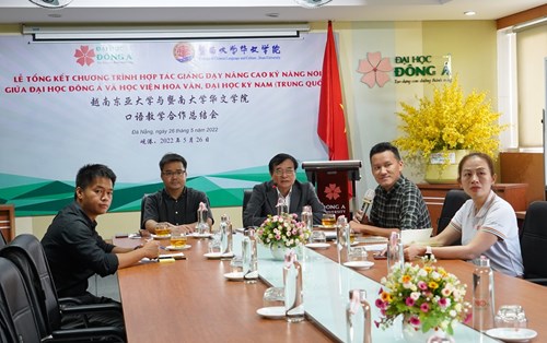 Lễ tổng kết khóa đào tạo học phần nói tiếng Trung với Học viện Hoa Văn